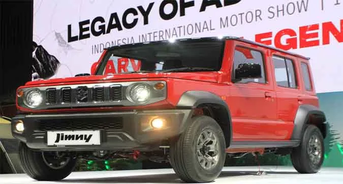 Suzuki Rilis Versi Terbaru Jimny: 5-doors dengan Mesin Tangguh dan Ruang Kabin Yang Luas