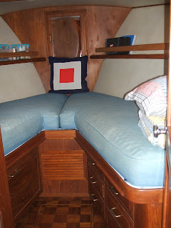 LAZY W: SO, WHAT DOES THE INSIDE OF A 43' BOAT LOOK LIKE?