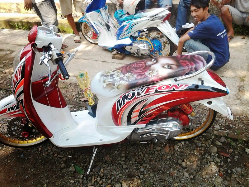 modifikasi motor scoopy airbrush