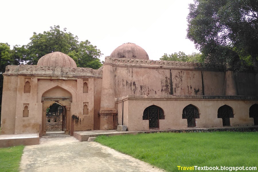 Makhdoom Sabzwari Mosque