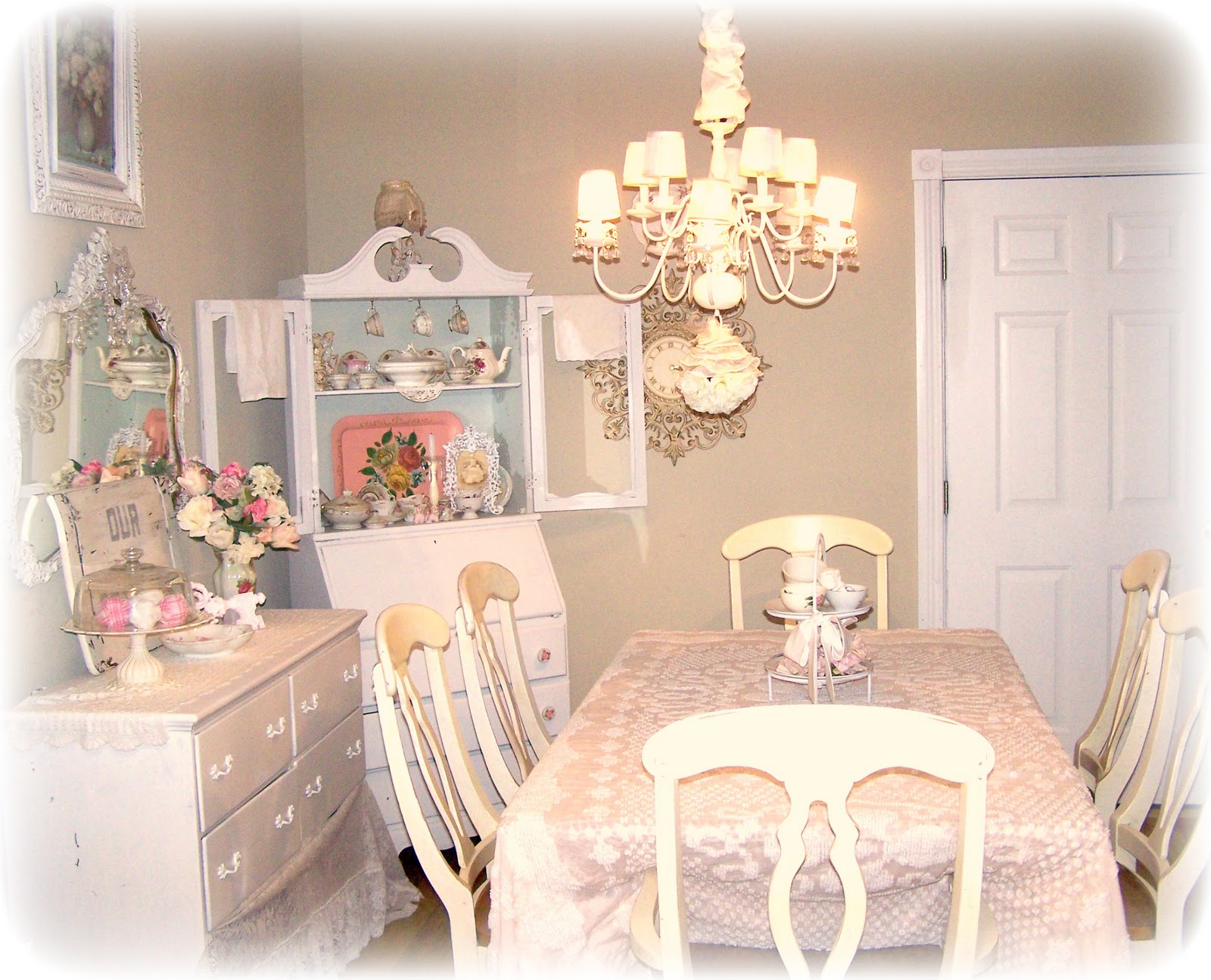 Olivia's Romantic Home: Shabby Chic Cottage Dining Room!