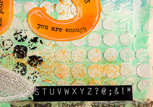 Layers of ink - Brave Wings Art Journal Page Tutorial by Anna-Karin Evaldsson.