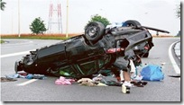 Auto over de kop
