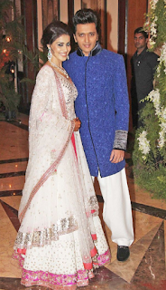 Foto Genelia D'Souza dengan Suaminya Ritesh Deshmukh