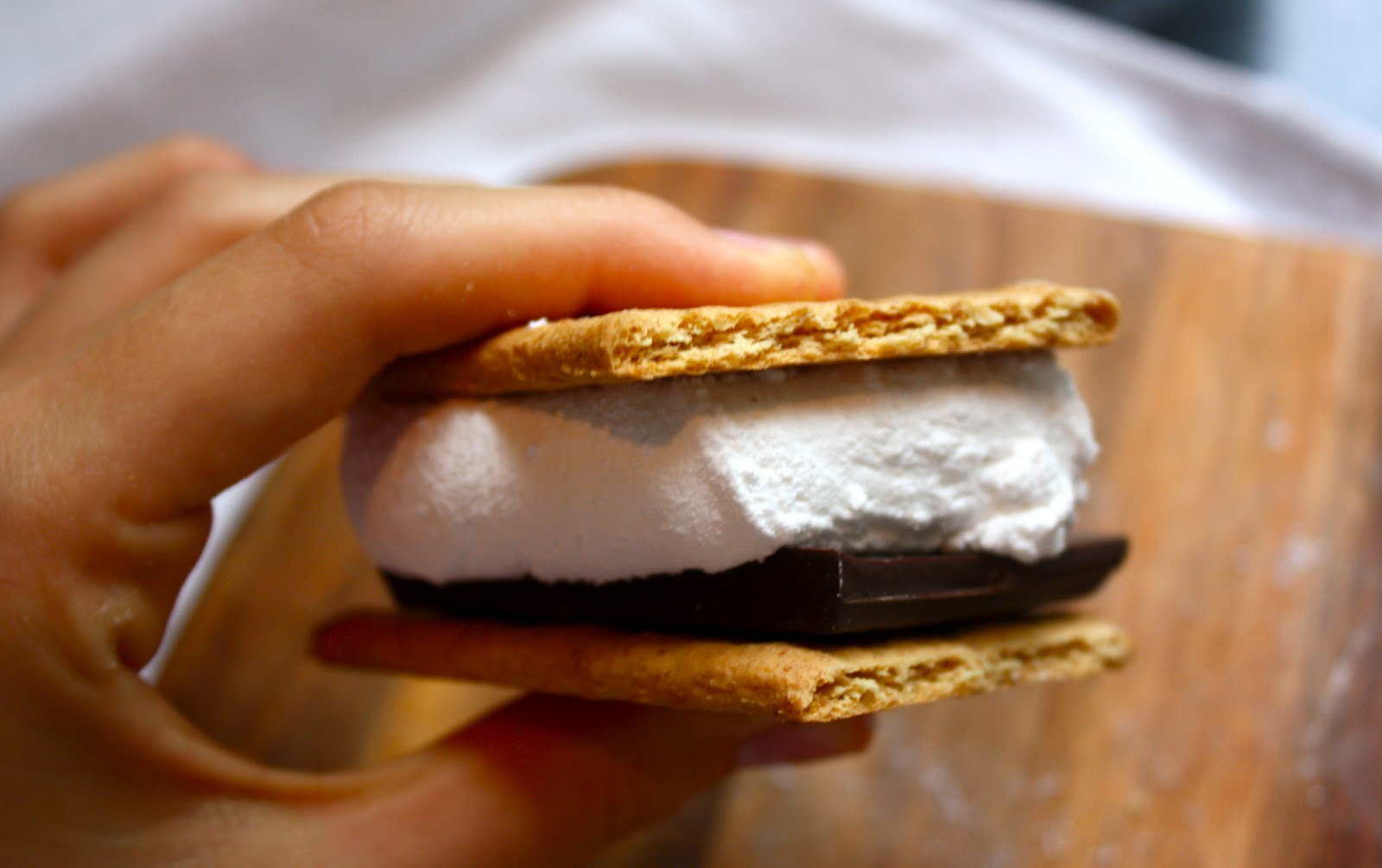 Cannella Vita: homemade vanilla marshmallows (no corn syrup!)  homemade marshmallows no corn