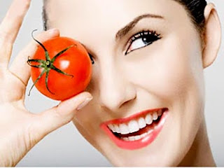 Whiten the Face with Tomatoes Mask