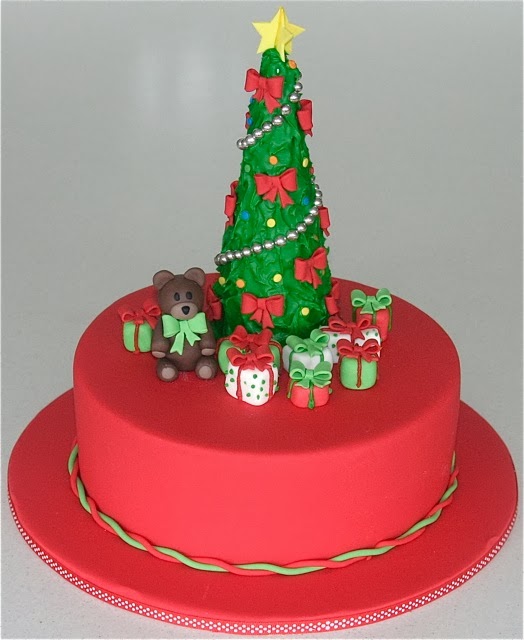 WONDERLAND: CHRISTMAS CAKE DECORATING IDEAS