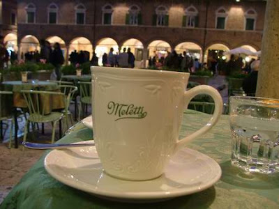 Ascoli Piceno, foto dal caffè Meletti