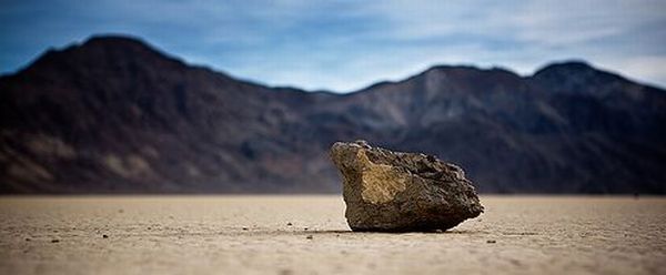 Sailing Stones, as pedras que andam