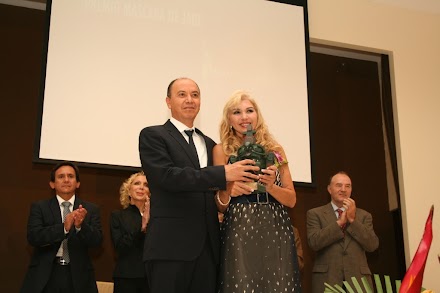 Cervecería Centro Americana y Reciclados de Centro América reciben premio Mascara de Jade