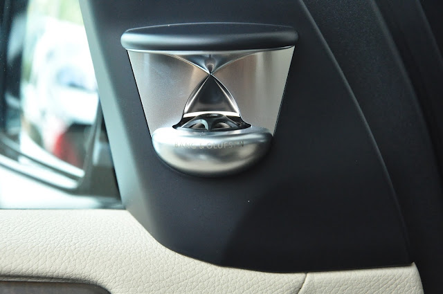 Mercedes GLS 500 4MATIC sử dụng Hệ thống âm thanh vòm Bang và Olufsen Beosound AMG 14 loa 