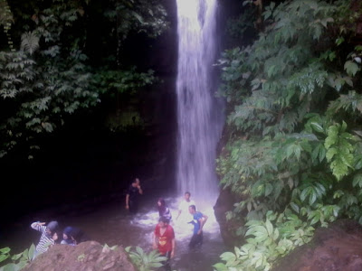 Indahnya Air Terjun Damar Wulan