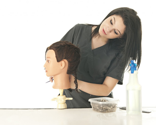 How Do You Learn in Cosmetology School?