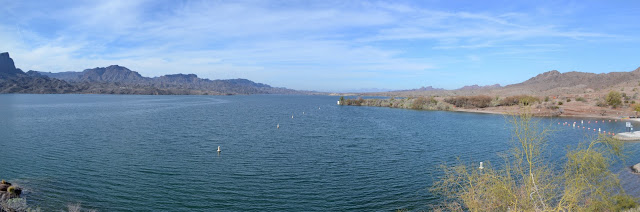 swimming areas and such marked out on the lake