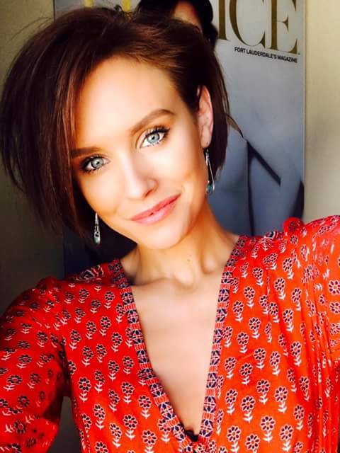 Nicky Whelan Awesome Dp Images