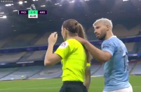 Agüero regresó tras cuatro meses y tuvo una reprochable actitud con una jueza asistente