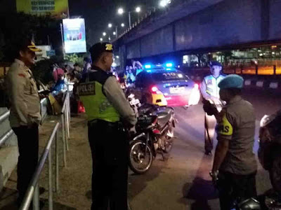 Ciptakan Situasi Aman, Polsek Tanjung Duren Gelar Patroli Gabungan