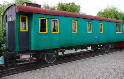 rails locomotive