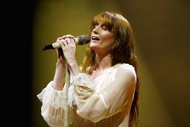 Confira a Nova Música de Florence + The Machine: Moderation.