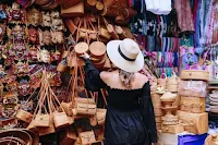 seni, Pasar Seni Indonesia, Jual Barang Seni, Toko Seni Online, Seni Rupa Indonesia, Pasar Lukisan Indonesia, Pasar seni lukisan Bali,ual kerajinan tangan Indonesia,Pasar seni tradisional Yogyakarta