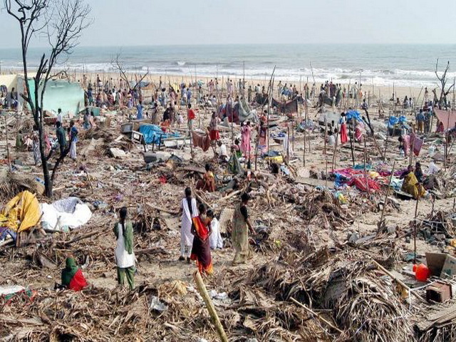 BENCANA ALAM DI INDONESIA: TSUNAMI