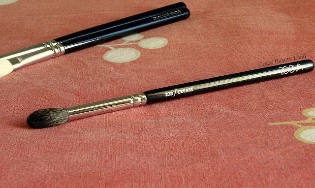 Zoeva 228 Luxe Crease Brush Review Price Availability in India