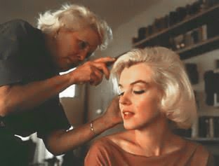 Gladys Rasmussen styling Marilyn Monroe's blonde hair