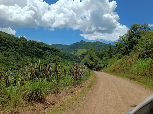 Cascata do Chuvisqueiro, Riozinho, RS