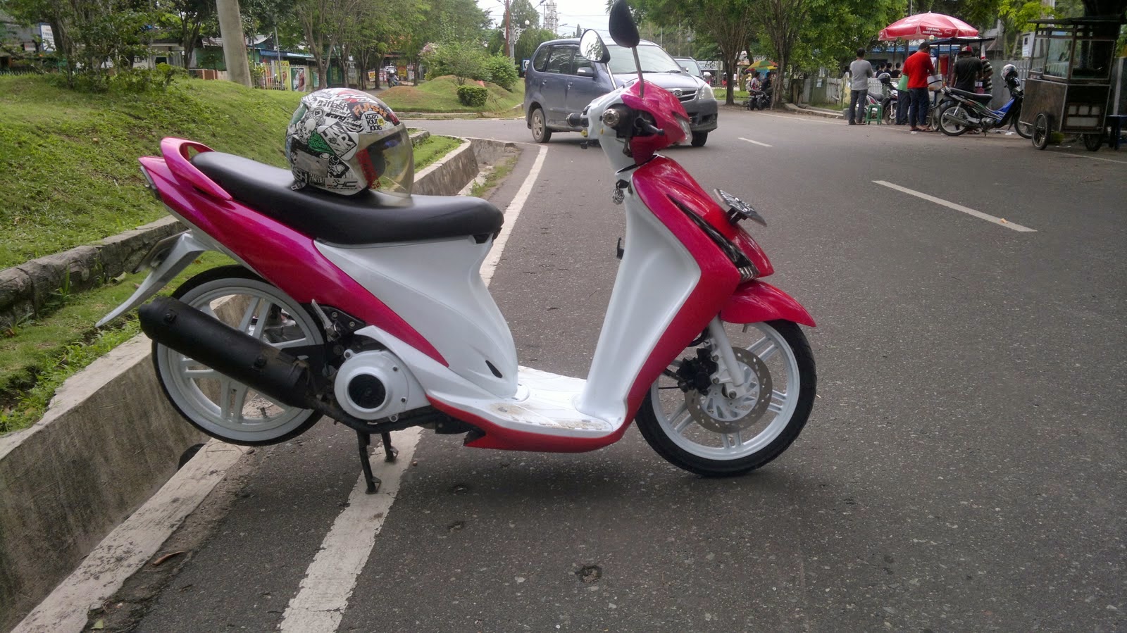 Koleksi Modifikasi Motor Matic Balap Terbaru Dunia Motor