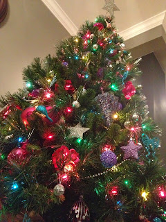 How to decorate a christmas tree - pink purple blue silver