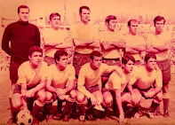 CÁDIZ C. F. - Cádiz, España - Temporada 1969-70 - Martínez, López, Moreno, Soriano, Ortega I y Ricardo; Mendoza, Acedo, Canito, Matías y Ortega II - Campeón de su grupo en 3ª División, logrando el ascenso a 2ª