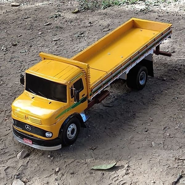 miniatura de caminhão rebaixado de brinquedo # scania em detalhes 