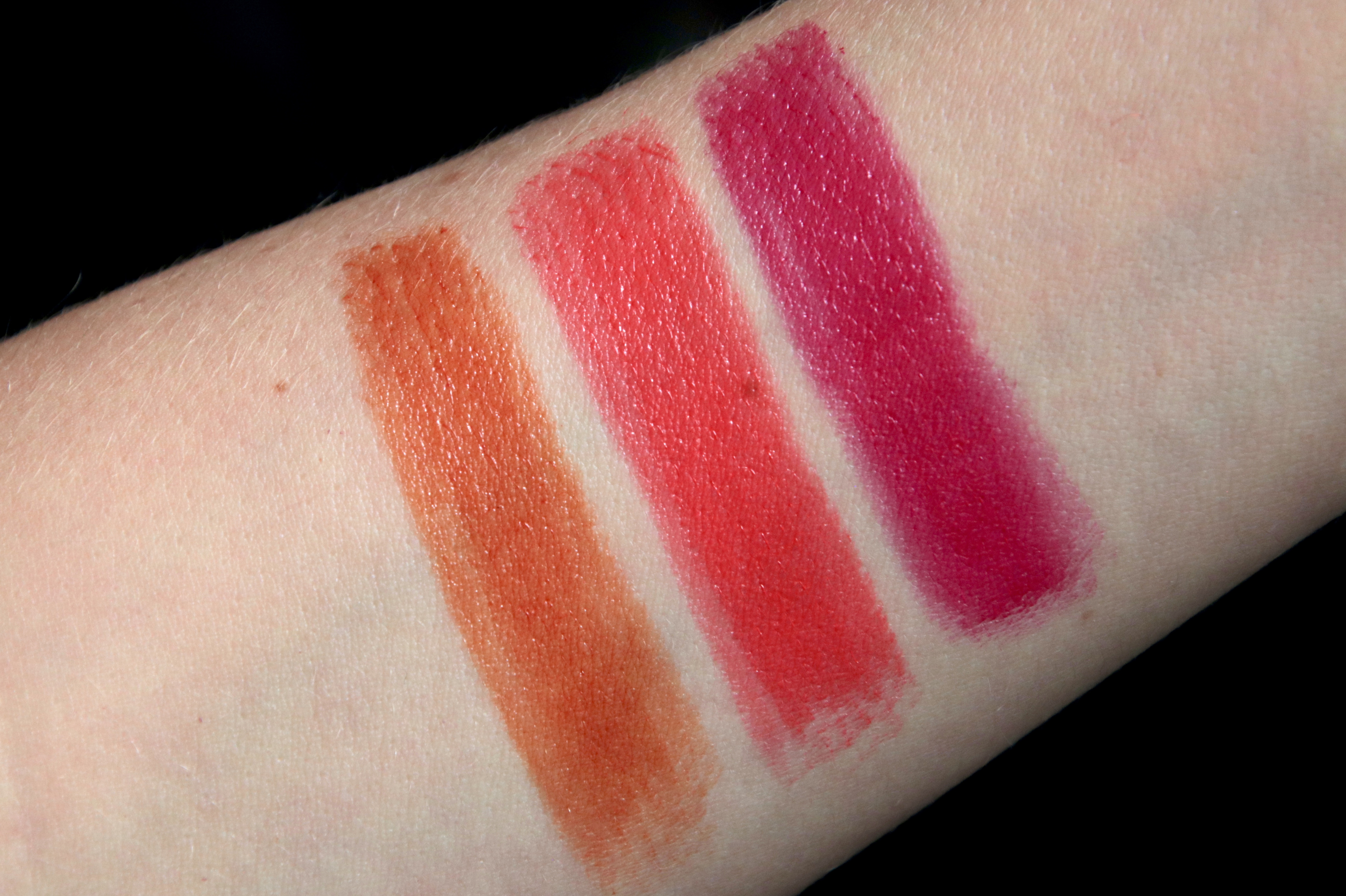 Paul & Joe Lipstick Clignancourt Dimanche Matin Parisian Market swatch