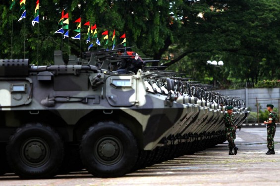 Panser Anoa Pindad