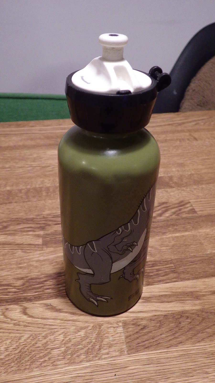 全てはカタチから シグ Sigg ニューキッズボトルキャップ