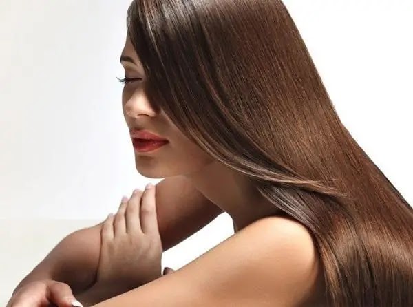 To keep your hair from drying out in the winter ... here are these tips