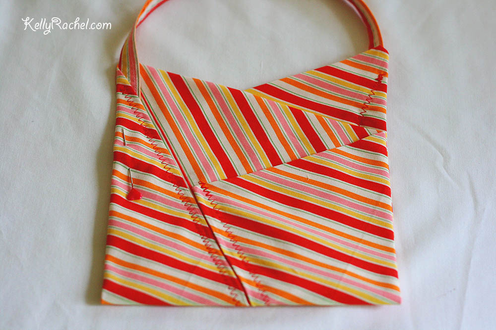 One Fat Quarter Gift Bag Tutorial