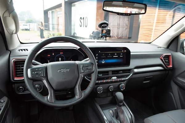 Nova Chevrolet S-10 2025 Interior - Z71