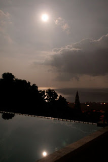 Different Hawaii sunset photo from Kona Ocean View Pool