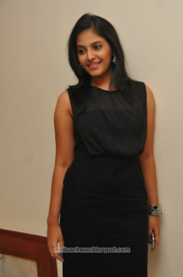 Anjali hot in black skirt stills