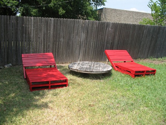 How to Recycle: Creative Things to Make on Recycled Wood Pallets