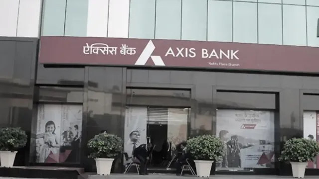Axis Bank Q1 Profit Slumps Due to Rs 614 Crore