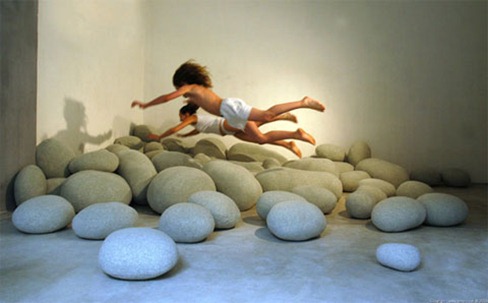 Sofá piedras_Stéphanie Marint