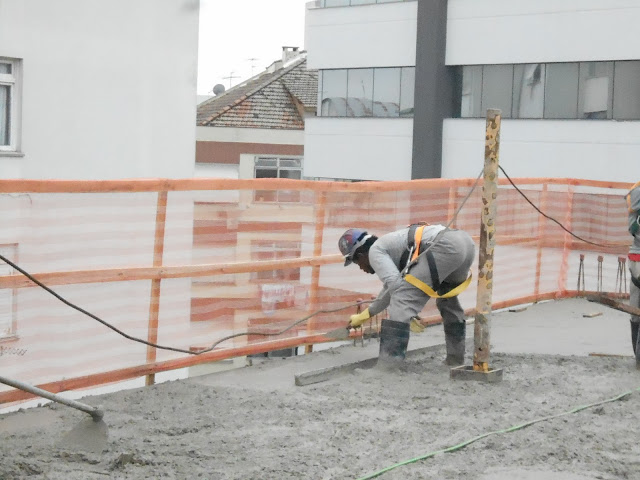 ciclo de fabricação (0,30m³), transporte e entrega do concreto estrutural na 5ª laje tipo de uma edificação.