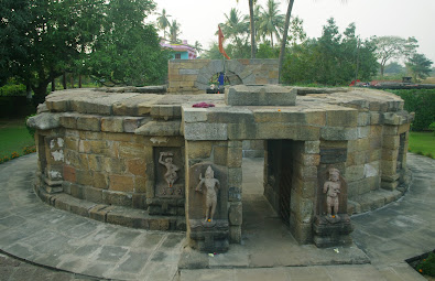 64 Yogini Temple, Hirapur
