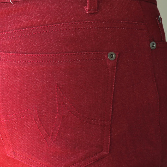 Style Maker Fabrics' stretch denim for the Ginger jeans - back pocket