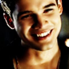 steven strait  pictures