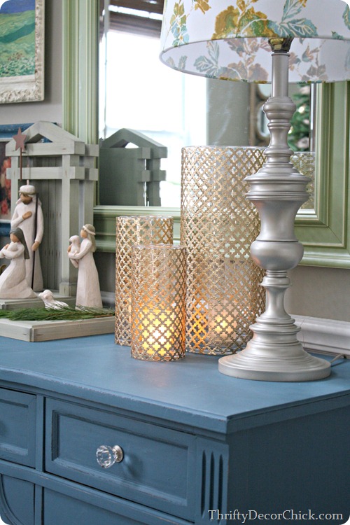 Radiator grate candleholders