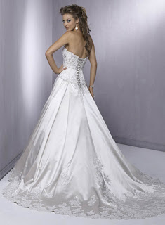 Trend 2011 luxury wedding dress