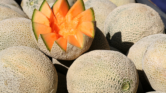 The importance of eating cantaloupe in the summer